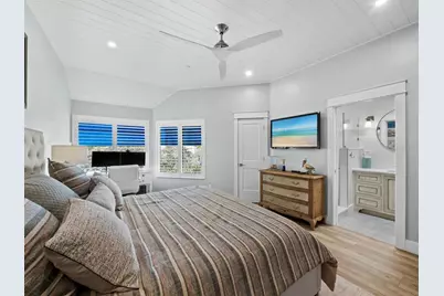 1918 Harbourside Drive #902, Longboat Key, FL 34228 - Photo 30