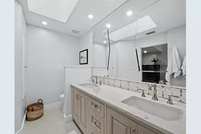 1918 Harbourside Drive #902, Longboat Key, FL 34228 - Photo 26