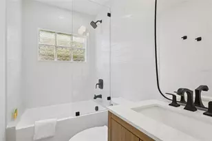 866 N Shore Dr, Anna Maria, FL 34216 - Photo 36