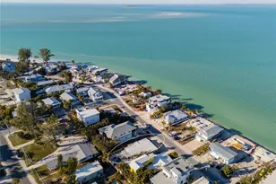 866 N Shore Dr, Anna Maria, FL 34216 - Photo 2