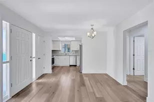 191 Vista Hermosa Cir, Sarasota, FL 34242 - Photo 14