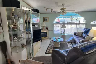 1674 University Pkwy, Sarasota, FL 34243 - Photo 2