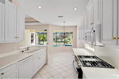 8335 Nice Way, Sarasota, FL 34238 - Photo 14