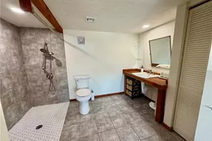 618 Bird Bay Dr S, Venice, FL 34285 - Photo 12