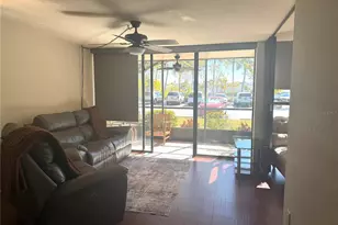 618 Bird Bay Dr S, Venice, FL 34285 - Photo 4