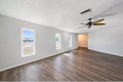 3601 Egerton Circle, Sarasota, FL 34233 - Photo 6