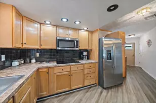 3601 Egerton Cir, Sarasota, FL 34233 - Photo 28