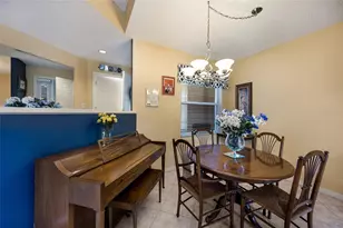 5590 Golf Pointe Dr, Sarasota, FL 34243 - Photo 8