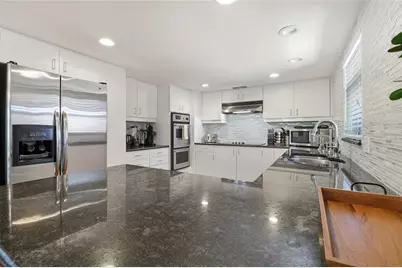 3446 Anglin Drive, Sarasota, FL 34242 - Photo 12