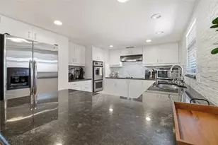 3446 Anglin Dr, Sarasota, FL 34242 - Photo 12