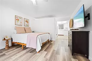 3700 S Osprey Ave, Sarasota, FL 34239 - Photo 8