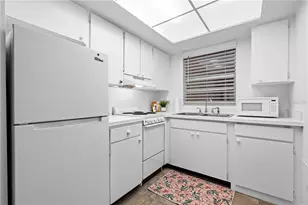 3700 S Osprey Ave, Sarasota, FL 34239 - Photo 16