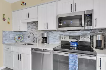 3601 E Bay Drive #206, Holmes Beach, FL 34217 - Photo 10