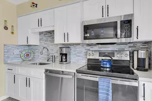 3601 E Bay Dr, Holmes Beach, FL 34217 - Photo 10