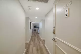 1000 Longboat Club Rd, Longboat Key, FL 34228 - Photo 4