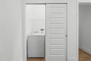 8025 Gulfstream Ct, Lakewood Ranch, FL 34202 - Photo 30