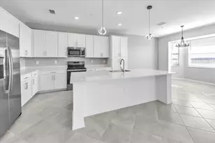 19140 Scallop Loop, Bradenton, FL 34211 - Photo 4