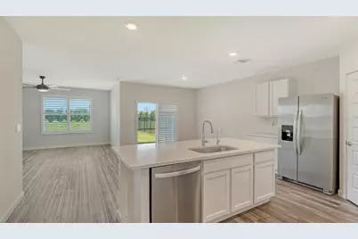 17119 Barnwood Place, Lakewood Ranch, FL 34211 - Photo 8