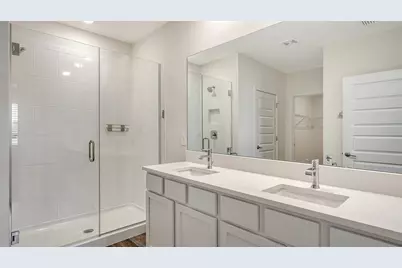 17119 Barnwood Place, Lakewood Ranch, FL 34211 - Photo 22