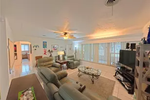 4423 York Dr, Bradenton, FL 34207 - Photo 4