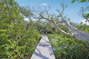 108 Pelican Dr, Anna Maria, FL 34216 - Photo 54
