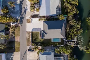 108 Pelican Dr, Anna Maria, FL 34216 - Photo 2