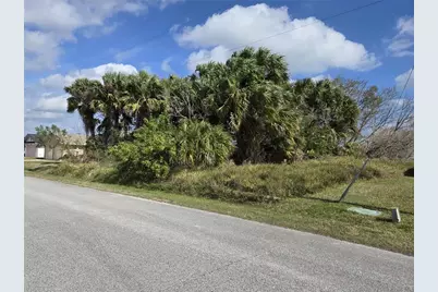 25 Christopher Court N, Palm Coast, FL 32137 - Photo 1