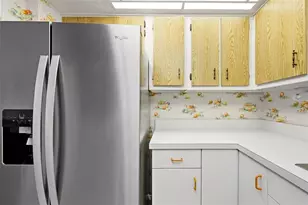 2901 26th St W, Bradenton, FL 34205 - Photo 14