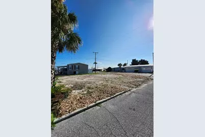 2203 Illinois Avenue, Bradenton, FL 34207 - Photo 2