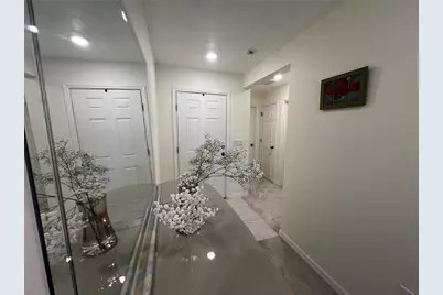 3558 74th Avenue Circle E, Sarasota, FL 34243 - Photo 8