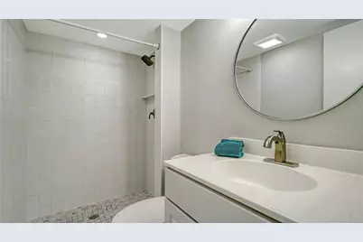 2448 Clubhouse Drive #201, Sarasota, FL 34232 - Photo 16