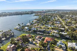 1725 Baywood Dr, Sarasota, FL 34231 - Photo 92