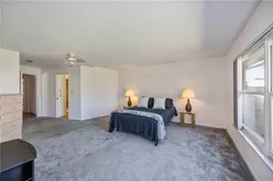 4231 Center Gate Ln, Sarasota, FL 34233 - Photo 24