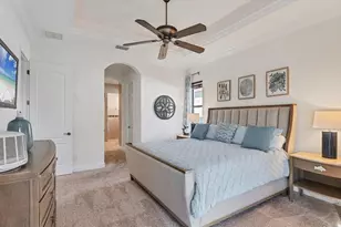 7833 Valderrama Way, Lakewood Ranch, FL 34202 - Photo 18