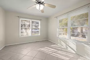 1010 Indian Beach Dr Dr, Sarasota, FL 34234 - Photo 18