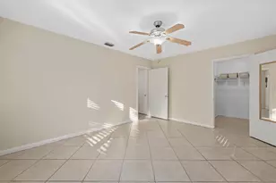 1010 Indian Beach Dr Dr, Sarasota, FL 34234 - Photo 22