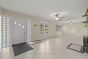 1010 Indian Beach Dr Dr, Sarasota, FL 34234 - Photo 12