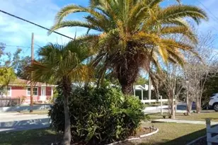 1010 Indian Beach Dr Dr, Sarasota, FL 34234 - Photo 6