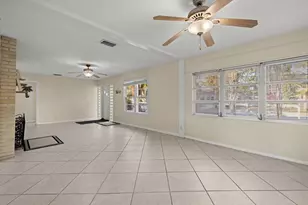 1010 Indian Beach Dr Dr, Sarasota, FL 34234 - Photo 14