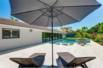 526 Bird Key Drive, Sarasota, FL 34236 - Photo 48