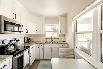 3362 Fry Street, Sarasota, FL 34239 - Photo 8