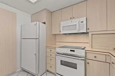 3717 Prado Drive, Sarasota, FL 34235 - Photo 16