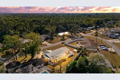 3717 Prado Drive, Sarasota, FL 34235 - Photo 2