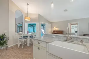 8972 Huntington Pointe Dr, Sarasota, FL 34238 - Photo 8