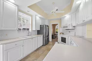 7782 Uliva Way, Sarasota, FL 34238 - Photo 12