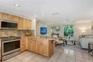 626 46th St, Sarasota, FL 34234 - Photo 8