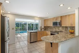 626 46th St, Sarasota, FL 34234 - Photo 10