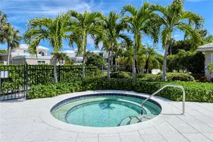 3530 Mistletoe Ln, Longboat Key, FL 34228 - Photo 42