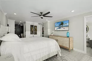 19 Whispering Sands Dr, Sarasota, FL 34242 - Photo 24