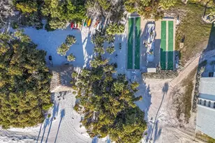 19 Whispering Sands Dr, Sarasota, FL 34242 - Photo 44